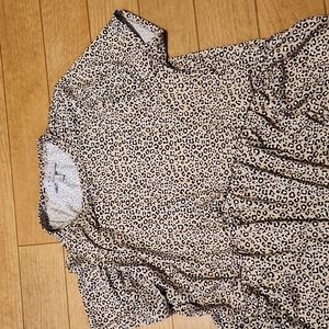 Womens small leopard top